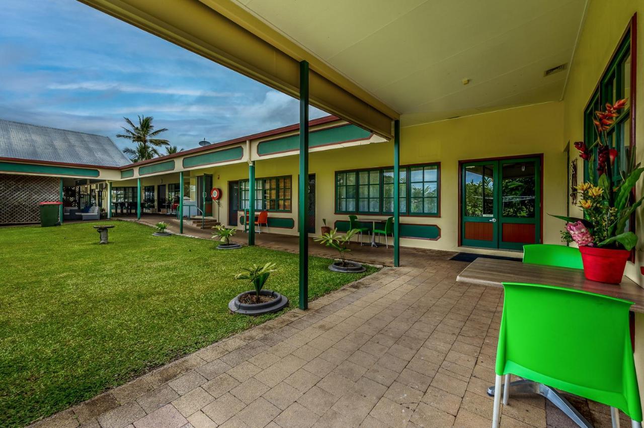 Tropical Lodge Innisfail Bagian luar foto